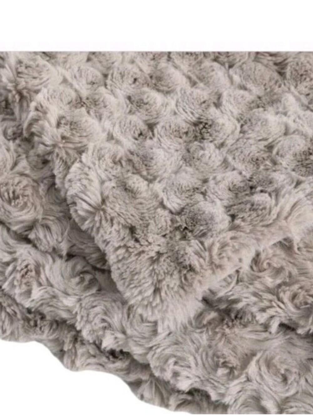 Casual Living Faux Fur Throw Blanket for Couch Sofa - Cream 60x70 Inches - Picture 2 of 4